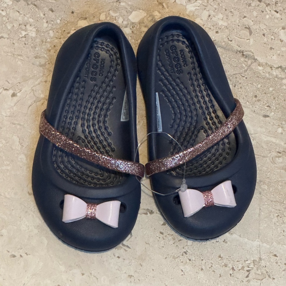 Crocs Kids' Navy Mary Jane Flats with Pink Bow girls baby size 6
